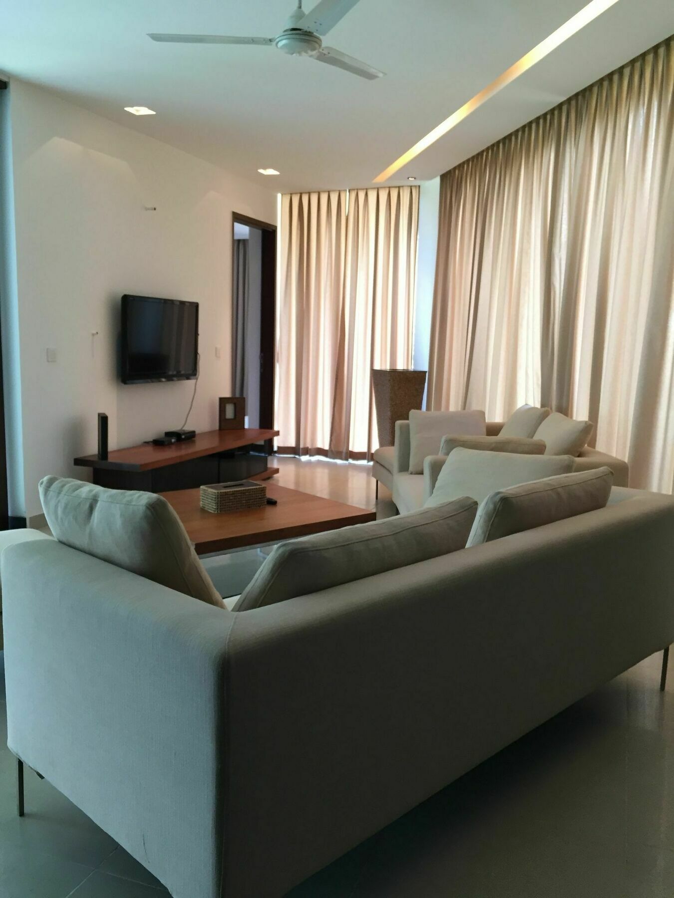 Calem Grove Hotel Candolim Luaran gambar