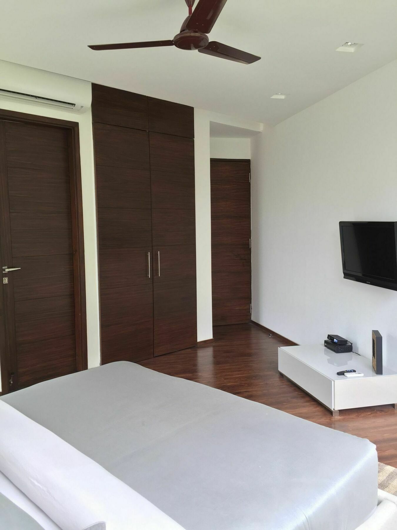 Calem Grove Hotel Candolim Luaran gambar