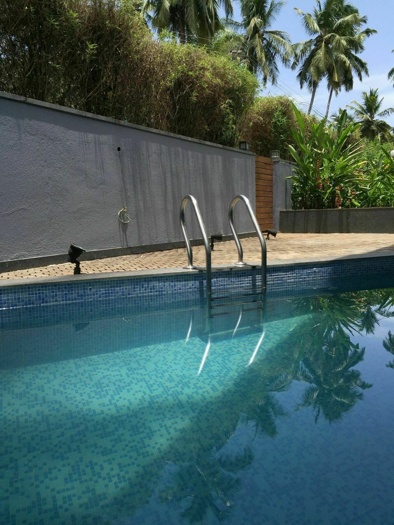 Calem Grove Hotel Candolim Luaran gambar