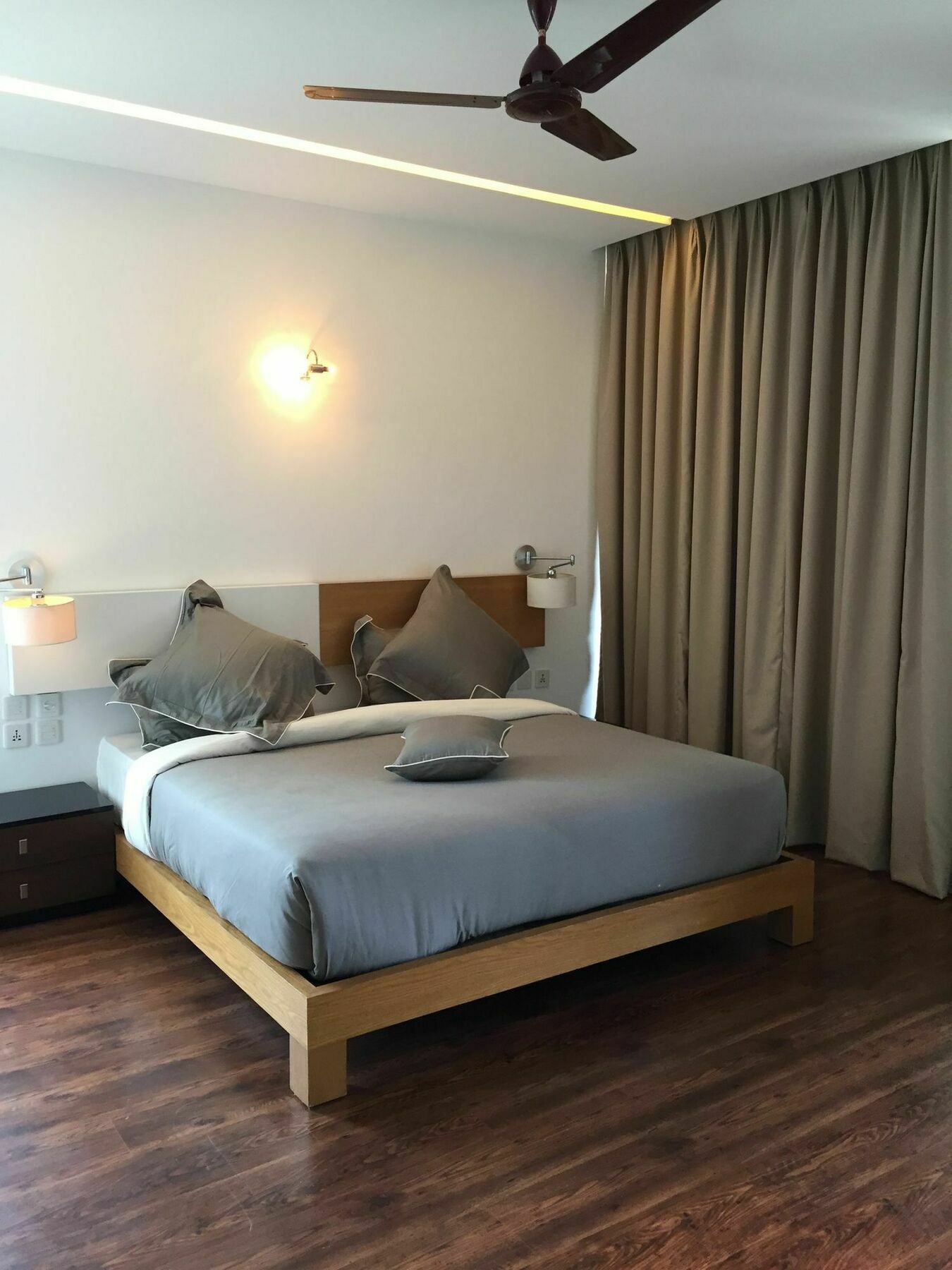 Calem Grove Hotel Candolim Luaran gambar